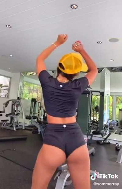 Her ass just eats booty shorts