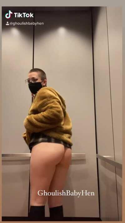 any love for OC around here..? 🍑🍑