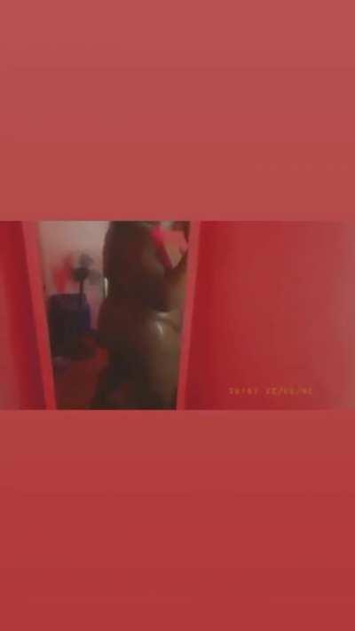 @darealdiiamondrichh_ w his tranny ass 😂😂😂😂😂🤌🏽