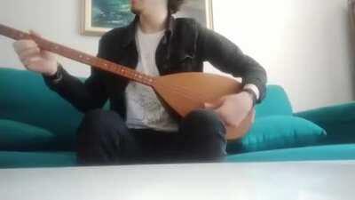 Weird guy plays megalovania because someone asked for him to do it