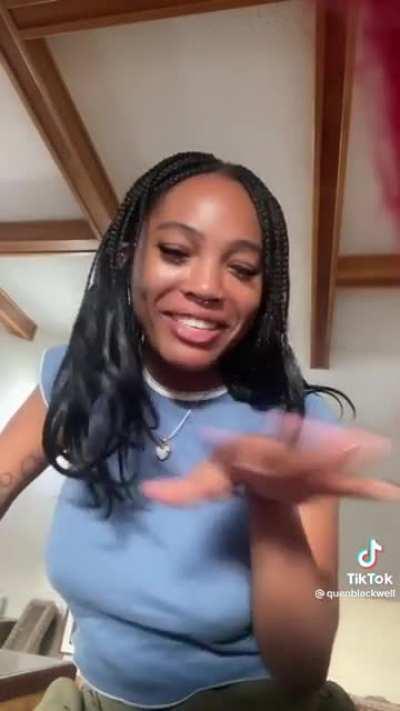 the giiirrrllss 🍈🍈