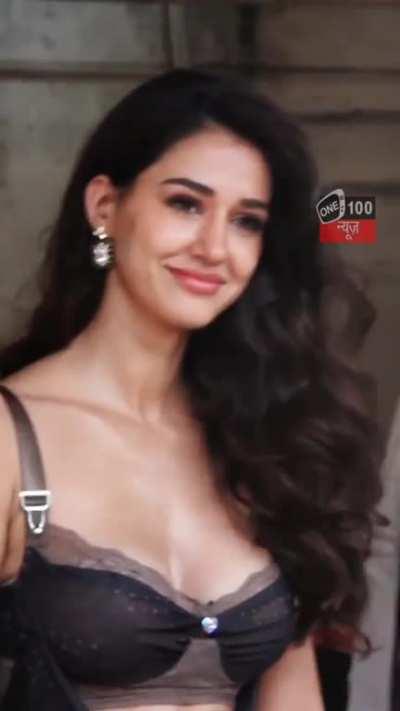 Disha Patani shows her assets everywhere she goes 💦