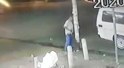 Он телепортировался!