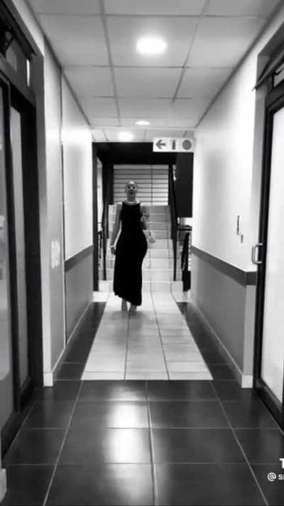 Her silhouette is crazy