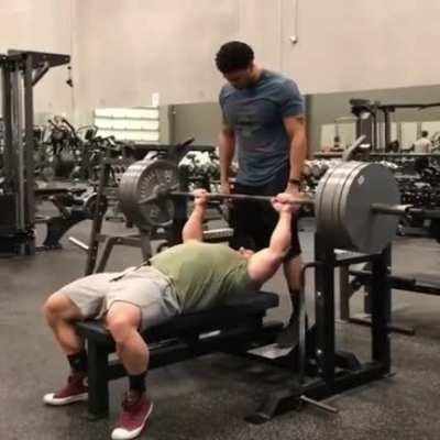 Pressing heavy with no chalk