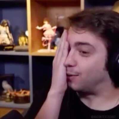 Sim eu só sei fazer meme do meu soco é forte