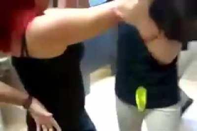 girls bathroom fight