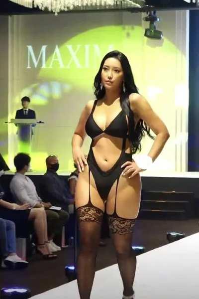 Maxim Korea knows what's up