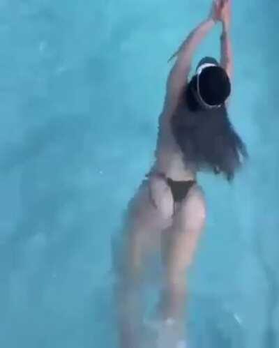 Tremendas deliciosas nalgas de mishelle