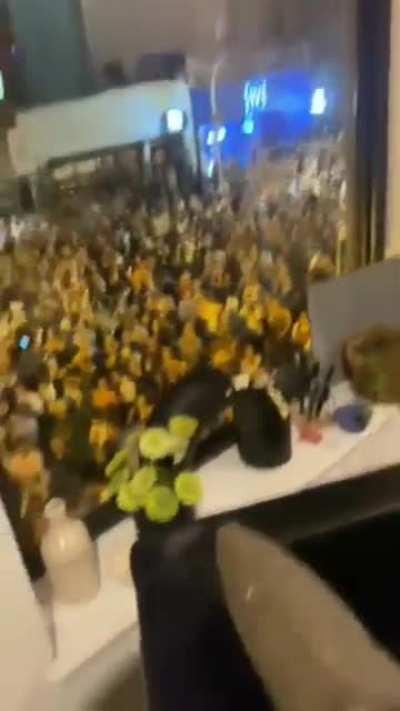 I love it when people collectively decide to be silly