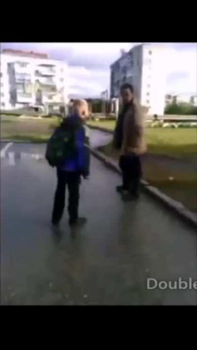 Russian Homeless man defends himself from a young bully. 😡😡🔥