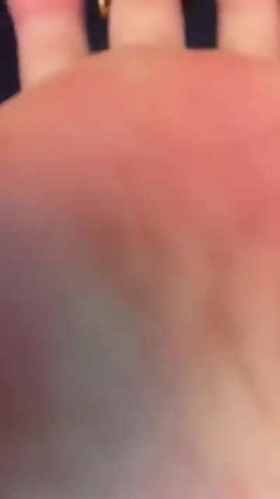 Sexy JOI Feet Vid 💦🤤 DM me to buy the whole video 💵📲