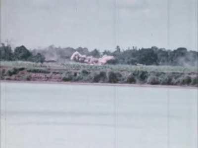M101 105mm howitzer in action against Khmer Rouge forces approaching Phnom Penh in early 1975
