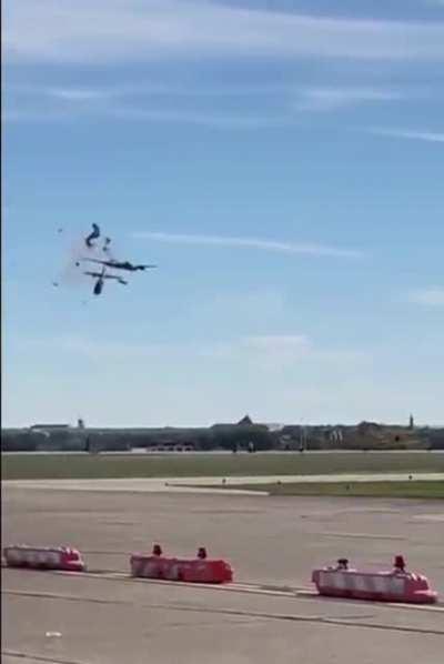 New angle of the mid-air collision Dallas