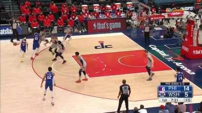 [Highlight] Simmons sneaks back door to finish the lob