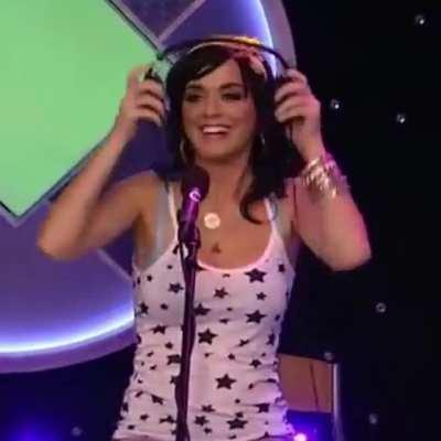 How Howard Stern tricks Katy Perry to remove her Top