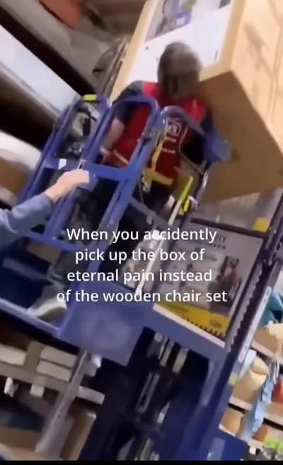 Lowes employee vs box