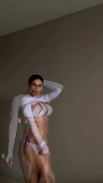 Tanya Bebneva (@tanya_gymfit)