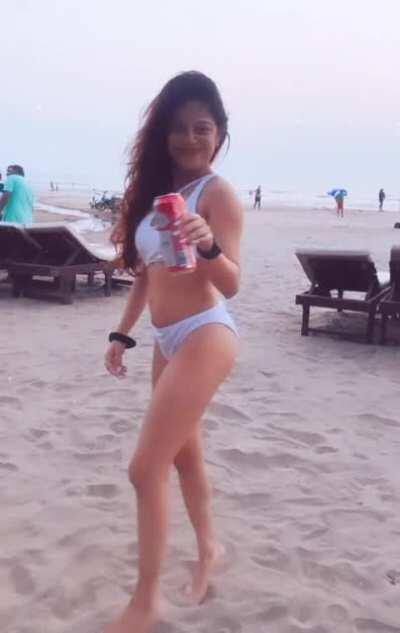 Sanika Ranade is a bombshell and she knows it very well. Edited in slow mo.