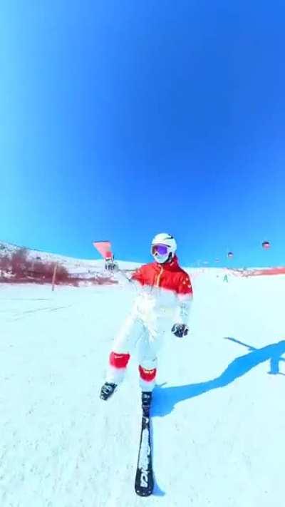 taking off the ski while skiing