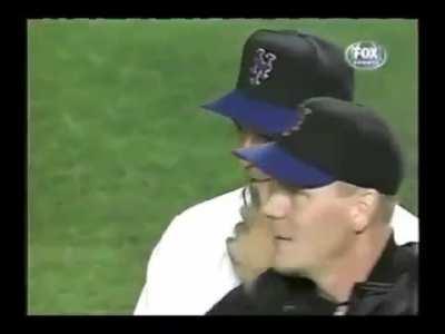 [Highlight] Not only was that ball a home run, that ball was fucked, way out of here. ~Tim McCarver