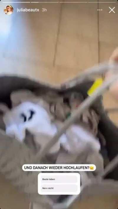 Weder Julia Beautx noch Paula geziemen sich gerade für diesen Sub irgendwas anständiges beizutragen