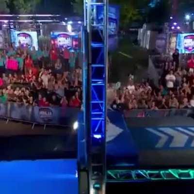 Athletic Girl Jessie shows up her Muscle Power and Strength