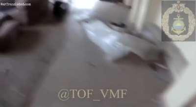Video from the other side - Russians pinned down in a building by Ukrainian tanks