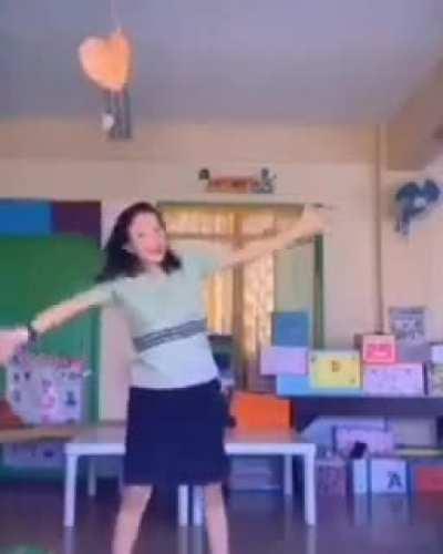 ma'am anong ginagawa nyo