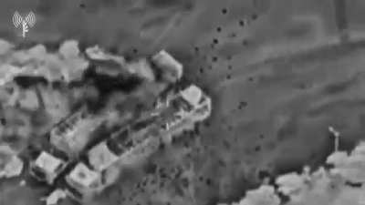 Коротко о Ближнем Востоке:
Разведка Израиля работает идеально — проникли в самую глубину, а Иран даже не пикнул.
Военная машина ИРИ показала слабость — ни ПВО, ни координации, ни упреждающих действий.
Иран хотел показать «силу», но, что то пошло не так.