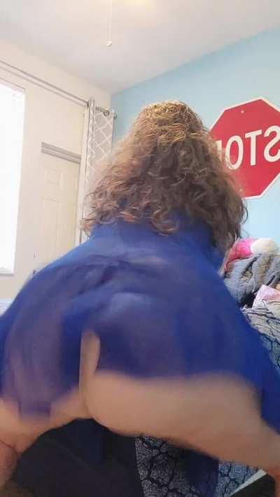 Clapping my ass is my passion 🍑👏