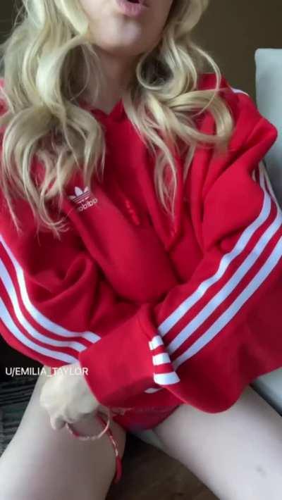 Big titty reveals are a MUST on Titty Tuesdays! My juicy boobs and I hope you have a wonderful day! ♥️ OF will be pinned in the comments! ♥️