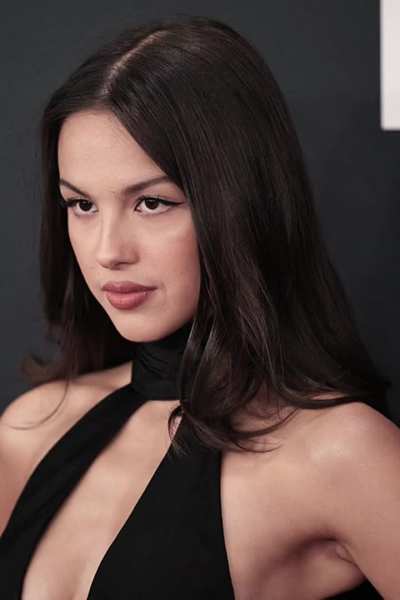 She has the underarms of a goddess.