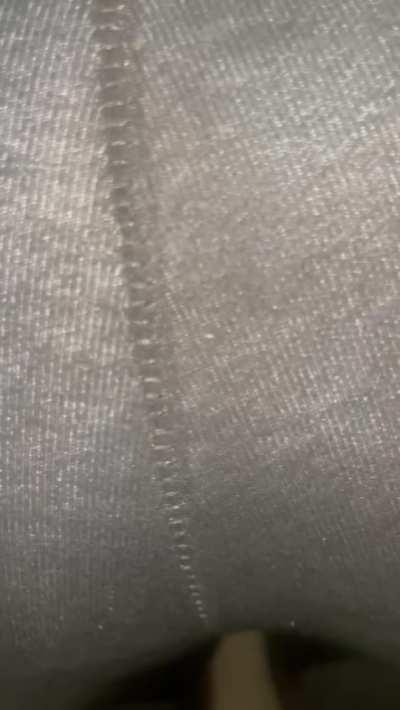 Cum smell it through my leggings 🥵💨