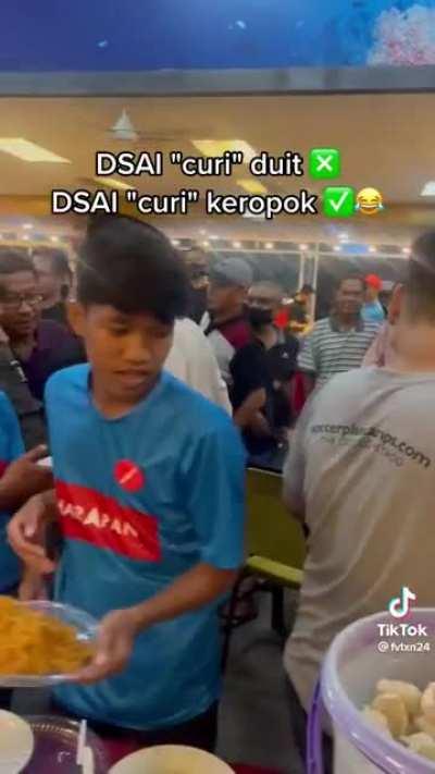 Video evidence of DSAI stealing
