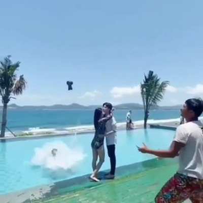 Don't be extra, just take a simple picture