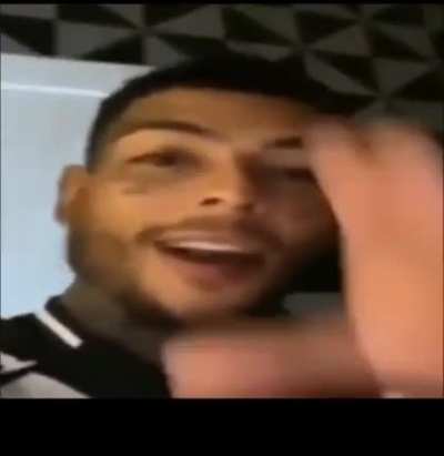 ele já estava anunciando seu contrato 😎