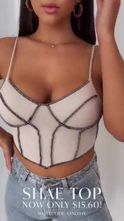 Looking Luscious for Miss Lola