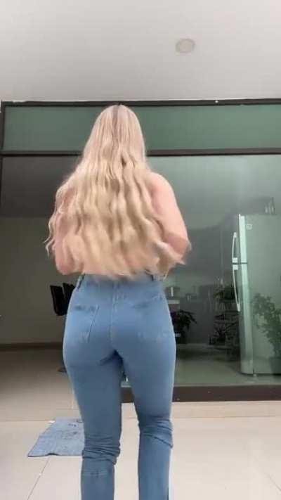 Otro video de la hija de mi hermano, maldita perra que buena esta 🥵💦🍑🍆