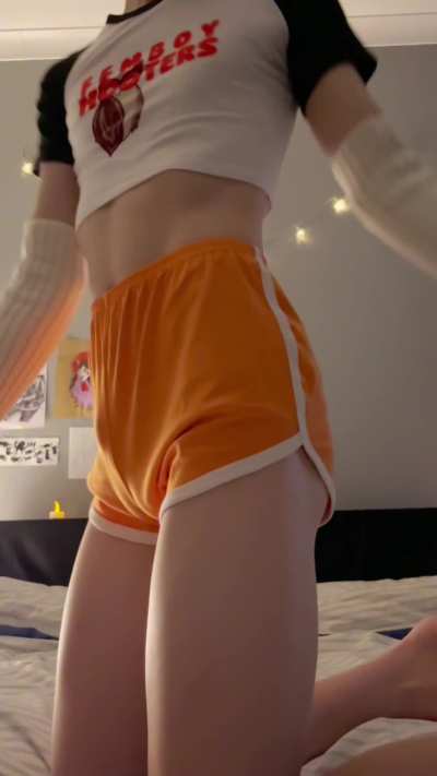 POV: u find ur femboy homie working at hooters 🧡🧡🍽️🦉