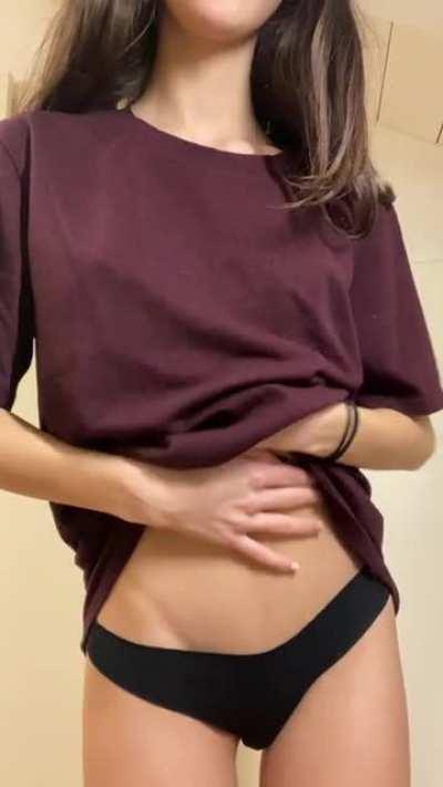 I never wear a bra🙈