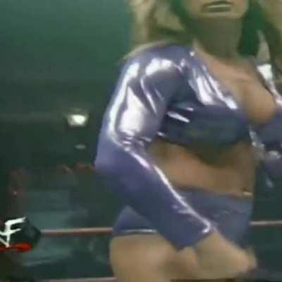 The OG cake queen of WWE (Ivory)