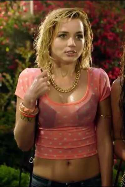 Ana de Armas Wet & Shivering in 60fps - Knock Knock (2015)