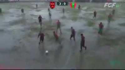 Futebol na sua essência durante Sapucaiense x Nova Prata pela Segunda (Terceira) Divisão do Gauchão