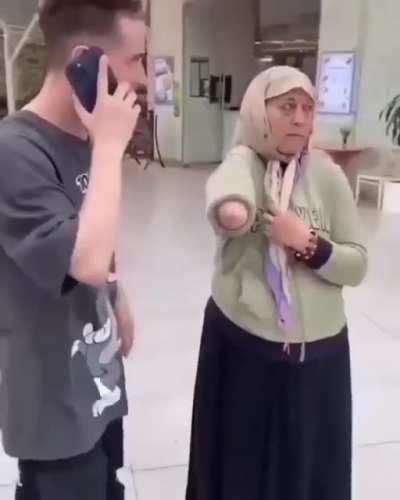 ✌🖖WHOLESOME LADY🖖✌