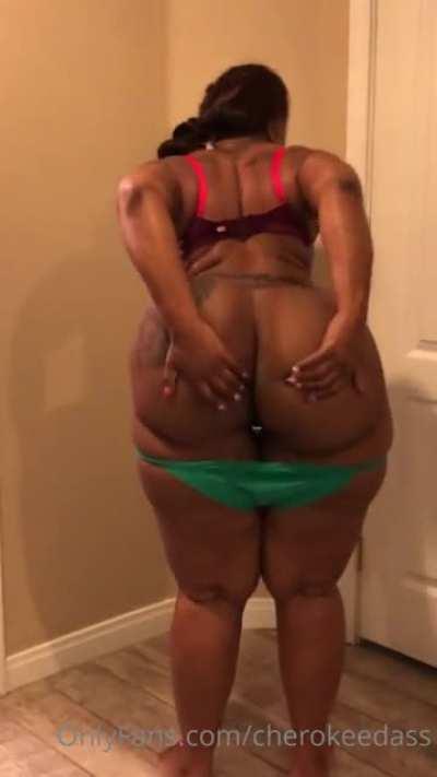 Bend over Cherokee 🍑