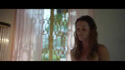 Maggie Civantos - La Pasion Turca S01E01 (2024) | Scene 2