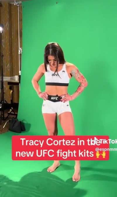 Tracy Cortez in her new Venum Fight Kit ahead of UFC 322 🤍🔥
