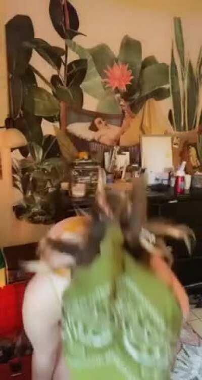 Happy v day everyone hope no one cries today 🥳