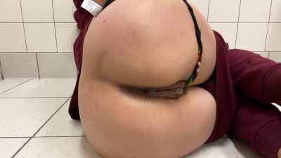 A bit of anal on break at work